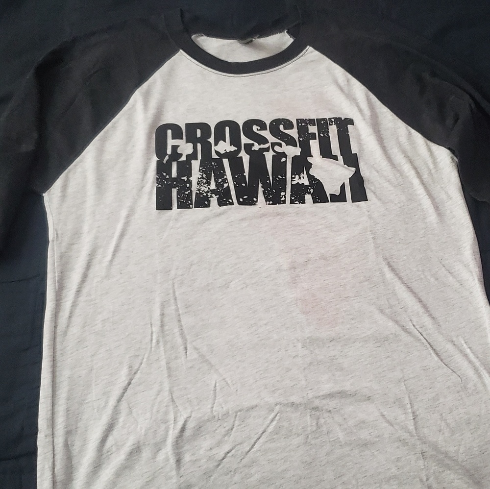 Crossfit Hawaii baseball T-shirt size M BRAND NEW
